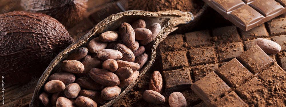 Wein und Schokolade – eine Kombination, die deine Geschmacksknospen verzaubert